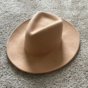 NWOT Universal Thread Wool Hat